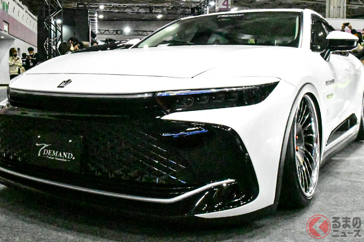 T-DEMANDが展示したサゲ「クラウン クロスオーバー」