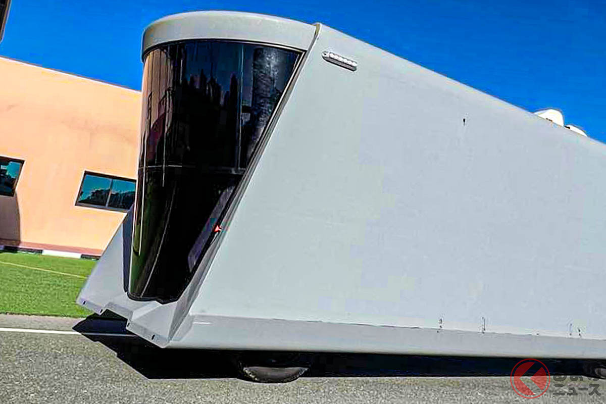 三笠製作所がドバイ警察に納入した新型「SPS−AMV」