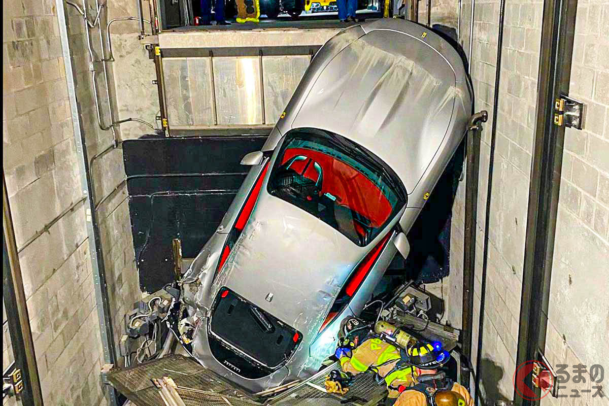 エレベーターシャフトに落下したフェラーリ「ローマ」（Photo：Palm Beach County Fire Rescue）