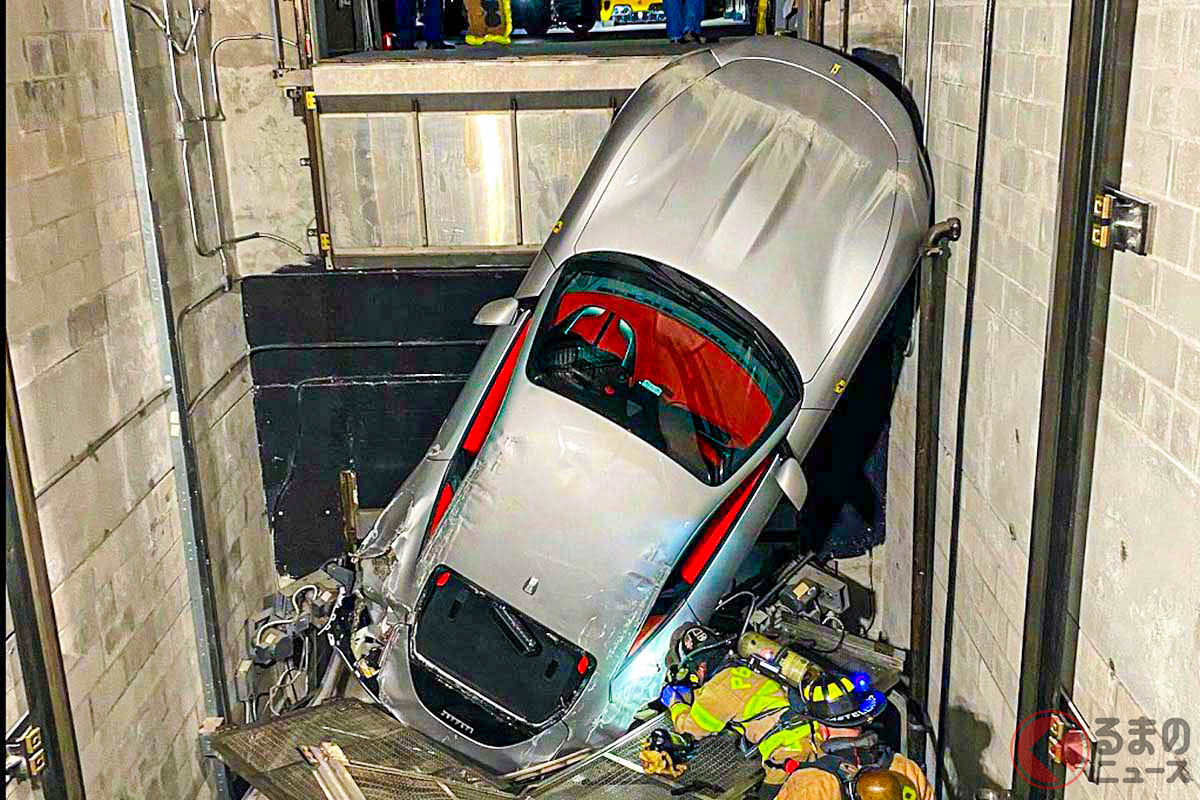エレベーターシャフトに落下したフェラーリ「ローマ」(Photo:Palm Beach County Fire Rescue)