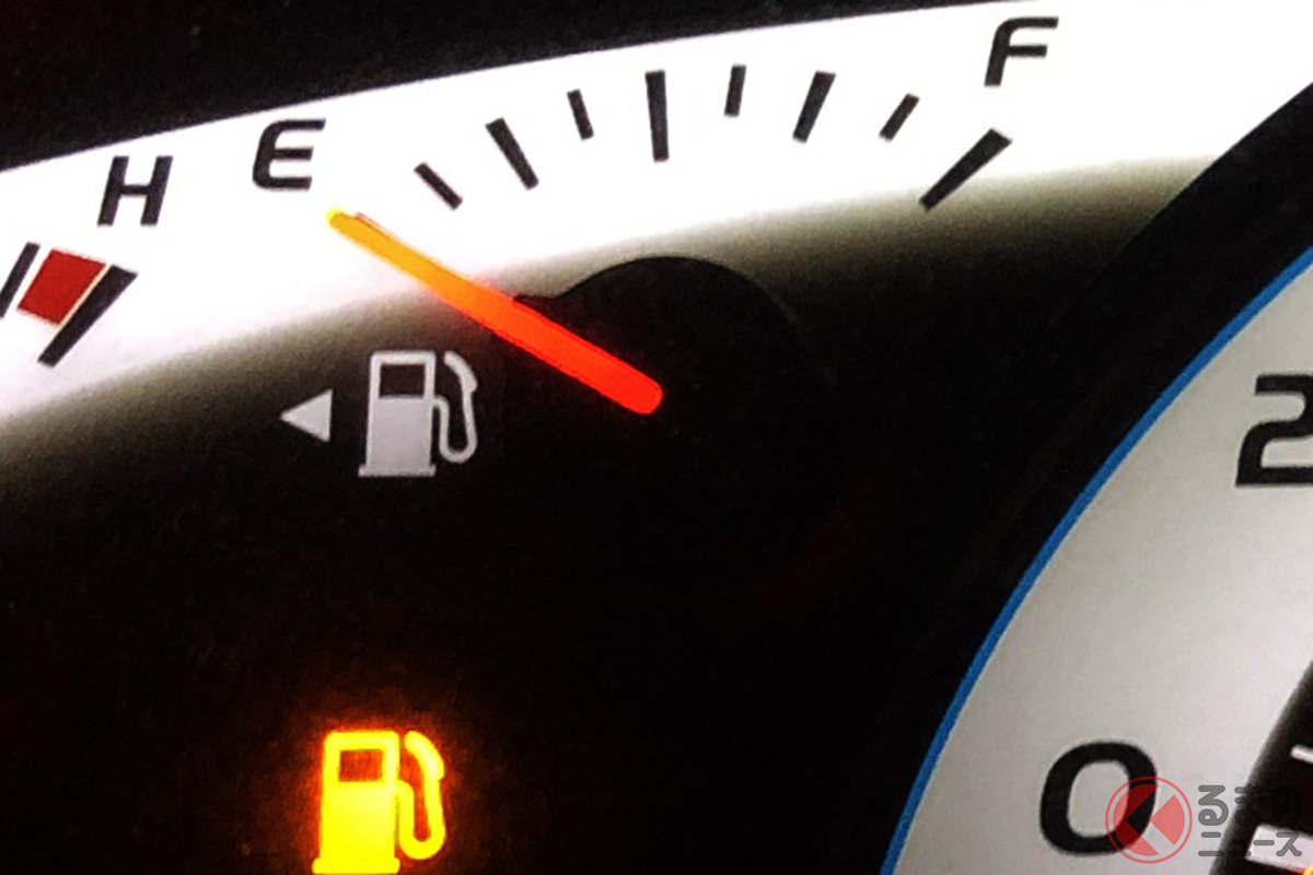 ガソリンメーターの上下はどのような仕組みで動くのか?