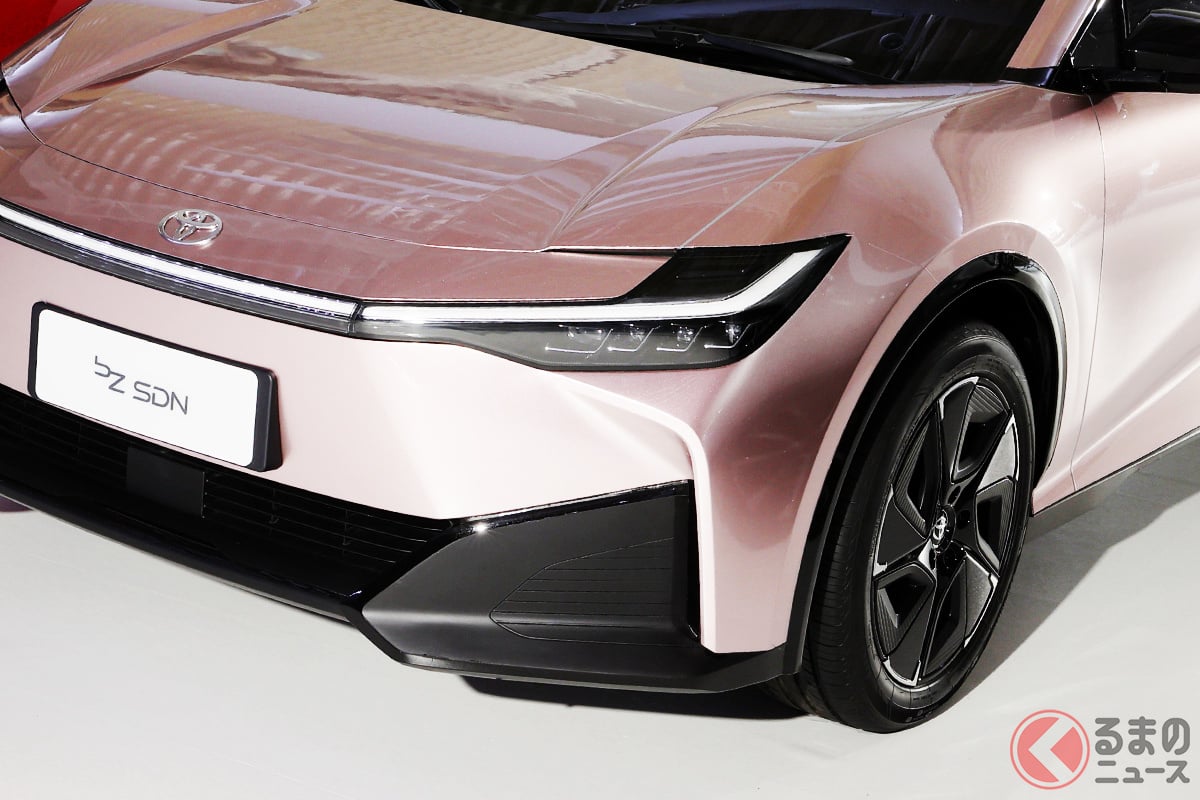 トヨタの 新型セダン 目撃 斬新デザインの Bz Sdn か カローラより大きい謎のテスト車両が中国で話題に くるまのニュース トヨタの 新型セダン 目撃 斬新デザインの Bz Sdn か カローラより大きい謎のテスト車両が中国で話題に くるまのニュース