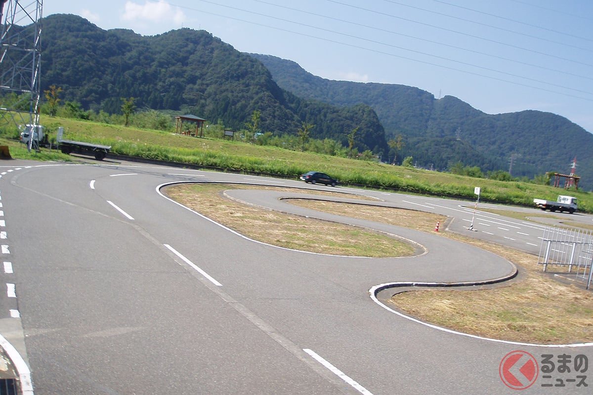 多くのユーザーが教習所で難しいと感じた技能とは?(画像はイメージ)