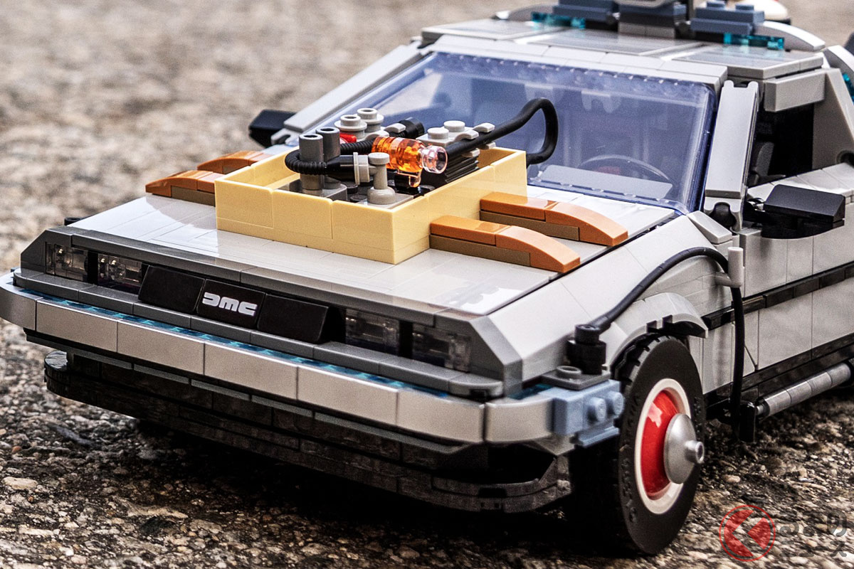2022年4月1日に発売される「レゴ バック・トゥ・ザ・フューチャー デロリアン・DMC-12」