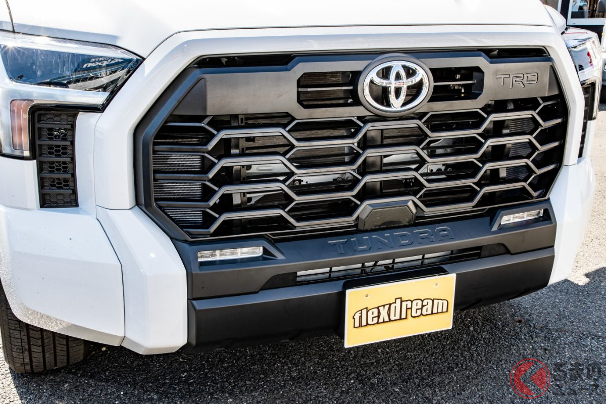 日本で並行輸入をすると1000万円ほどとなるトヨタのピックアップトラック「タンドラ」(取材協力:アップル岩槻インター店)