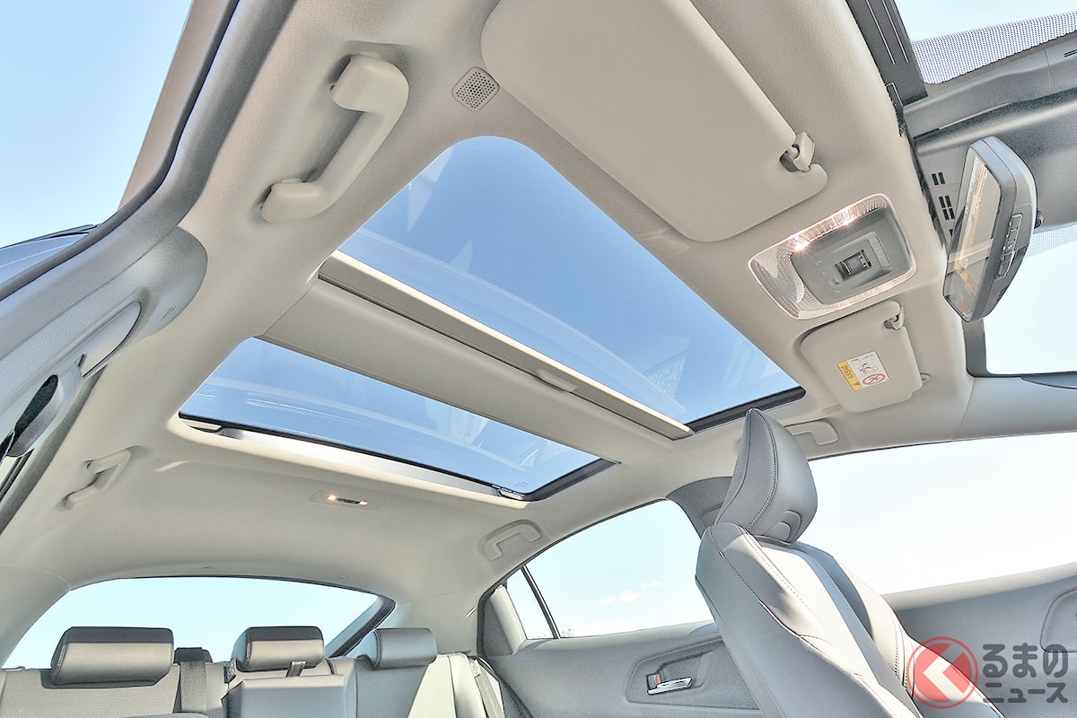 トヨタ新型「プリウス」に設定されるパノラマルーフ