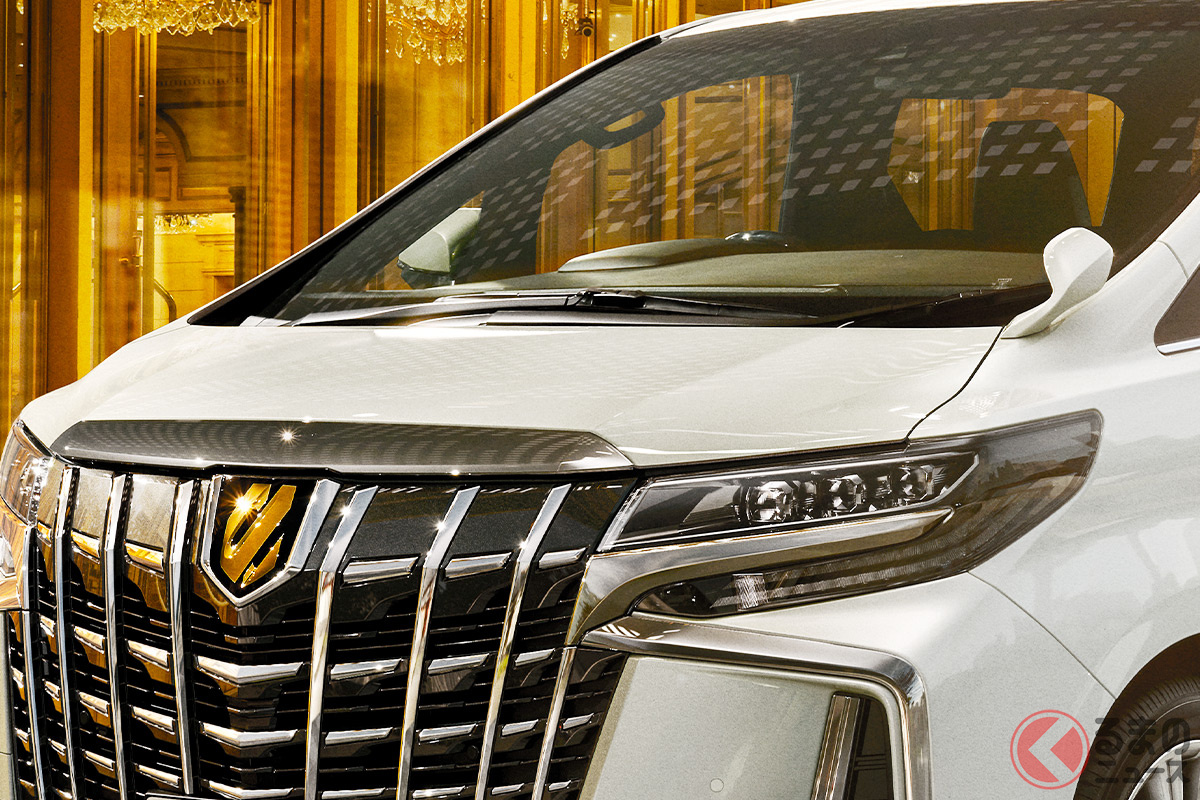 昨年に続き1位となったトヨタ「アルファード」。人気の高さを証明した