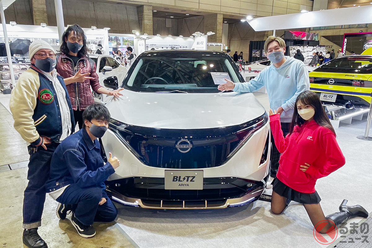 写真左からteamOVER!の三間雅文さん、三木眞一郎さん、畠中 祐さん、くるまのチャンネルの五味侑也さん、相沢菜々子さん