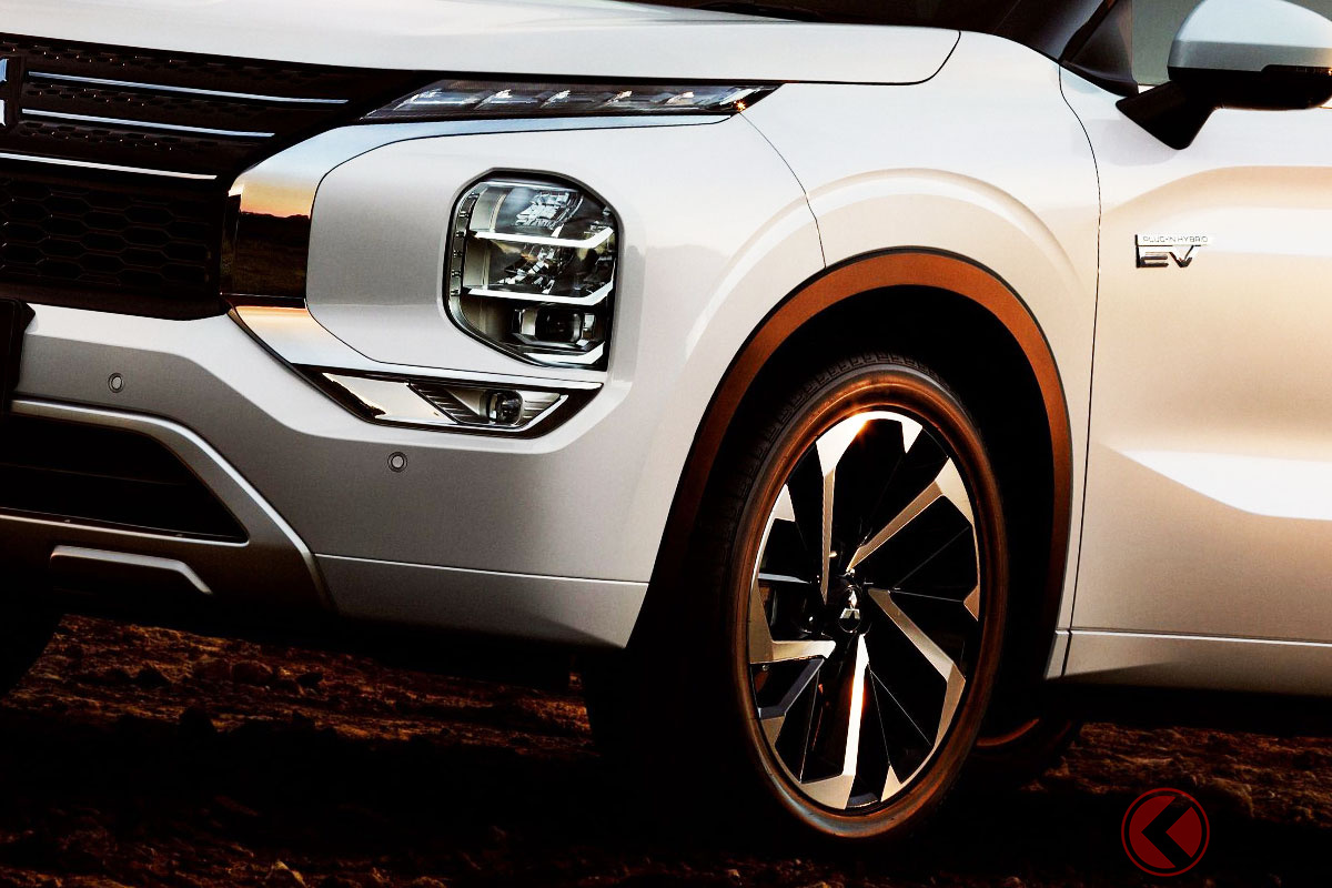 フラッグシップとなる「アウトランダープラグインハイブリッド」