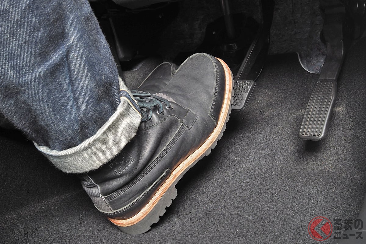 「ポンピングブレーキ」って何やねん?