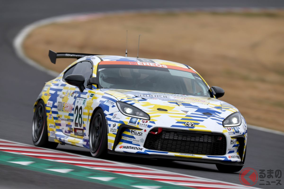 「28号車 ORC ROOKIE GR86 CNF concept」