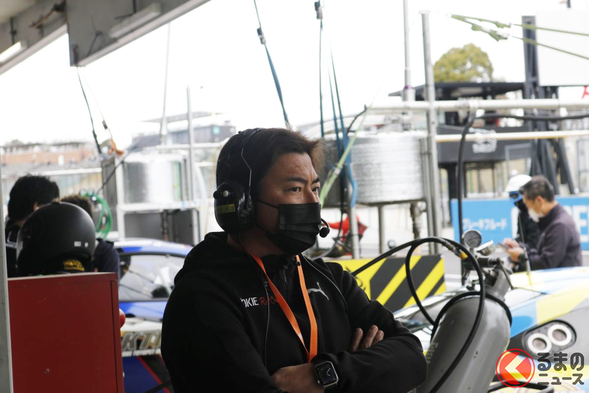 GR86 CNFコンセプトは予選(19日)にエンジントラブルが発生したが、決勝(20日)は無事に5時間を走りきった(画像はROOKIE Racing・片岡龍也監督)