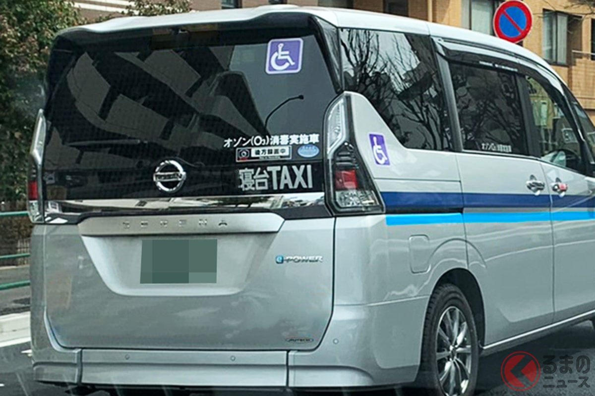 街中を走る「寝台タクシー」とはどのようなタクシーなのでしょうか？（画像：ユーザー提供を一部加工）