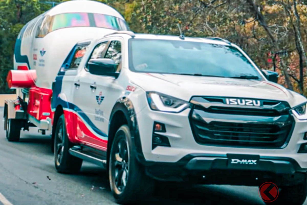 いすゞ新型「D-MAX」なぜ羽ない飛行機牽引?