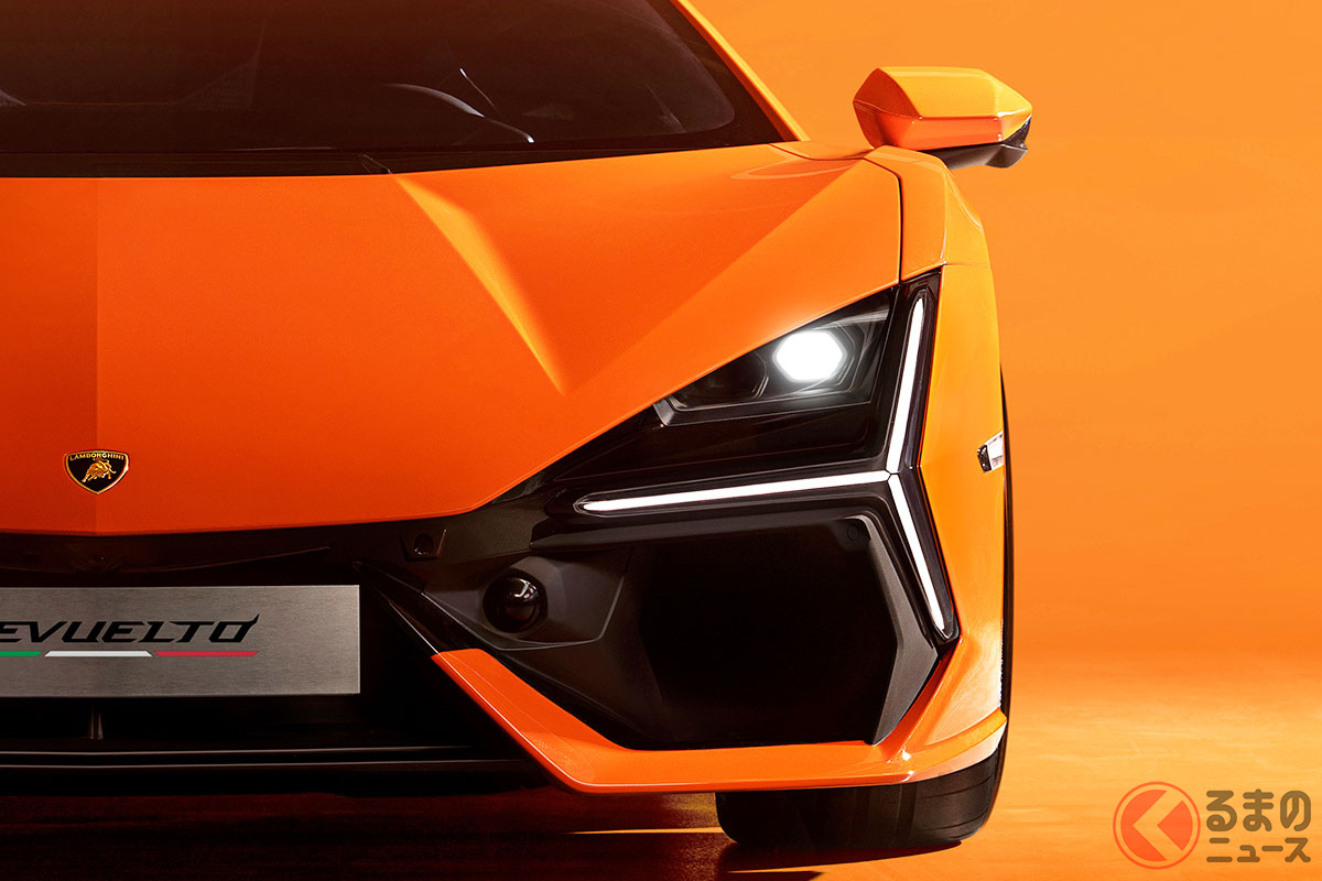 V12搭載の新モデル登場! SNSではランボルギーニに対して称賛の意見も