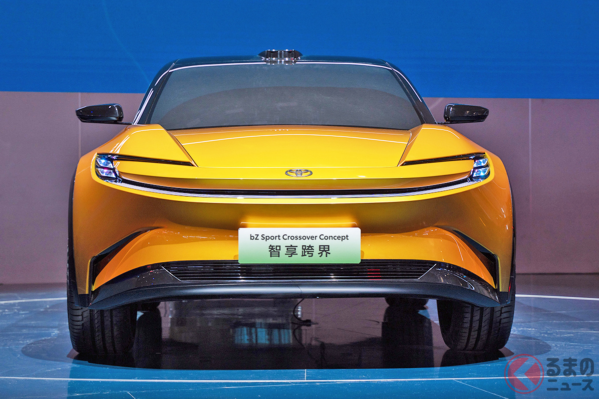 中国・上海モーターショー2023会場で世界初公開されたトヨタの新型BEVモデル「bZ SPORT Crossover Concept（bZ スポーツ クロスオーバー コンセプト）」［撮影：加藤博人］