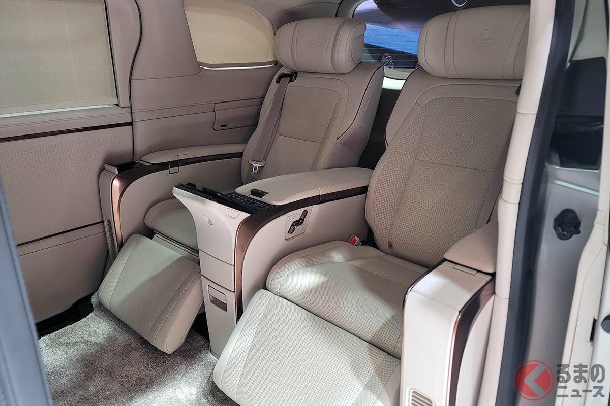 後席はまさにショーファードリブン! レクサスが提案する「移動空間」とは