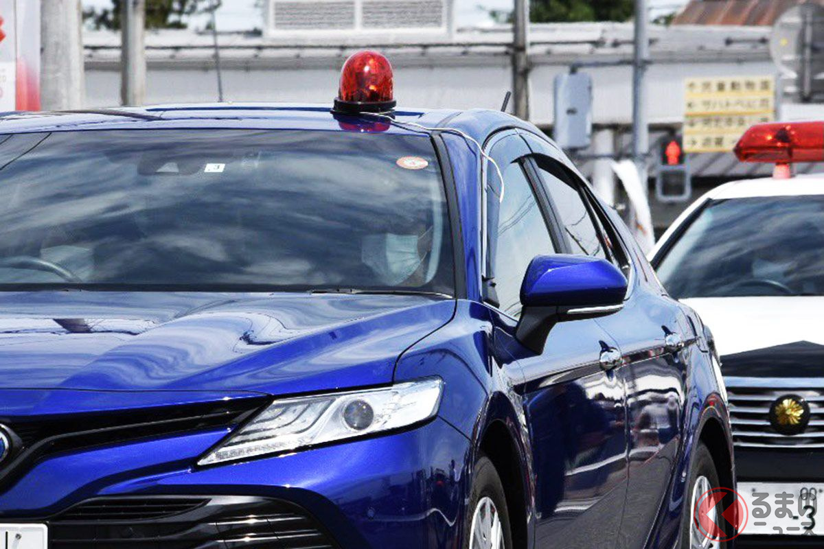 青い!覆面カムリがもあった! 気になる存在の覆面パトカー...さらにはTRDエアロ仕様も目撃多数!(画像提供:信州パト @sinsyuNaGaNoPC/一部加工)