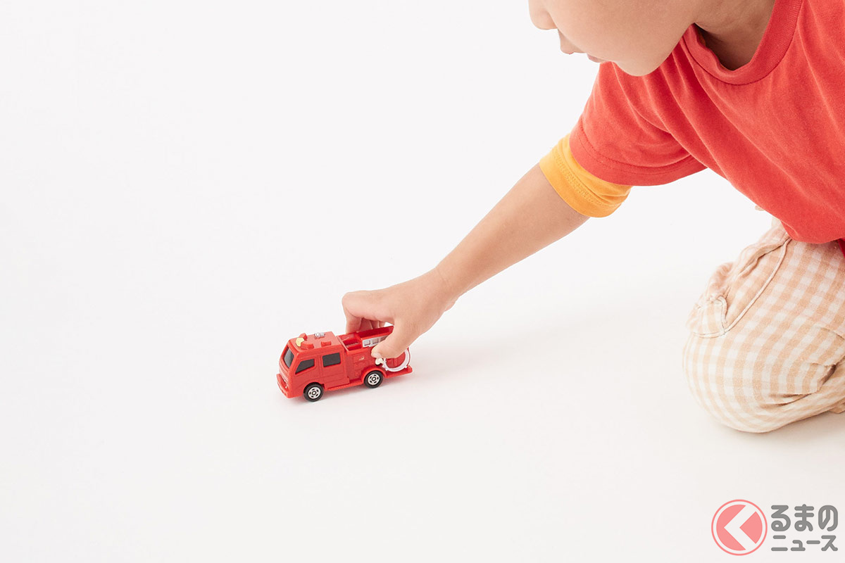 子供がミニカーなどで遊ぶ際には「ブーブー」と擬音を使うこともある