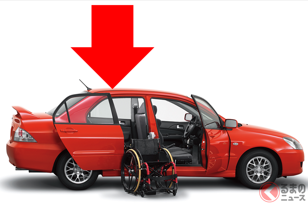 まさかのスライドドアセダン? 三菱「ランサー 車いすセルフトランスサポート仕様車」