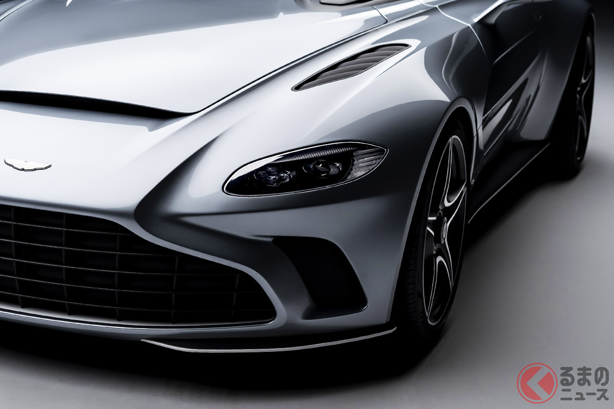 アストンマーティン「V12スピードスター」