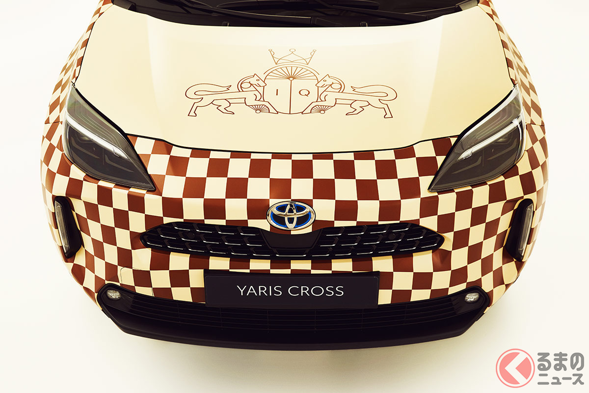 こんなオシャレな「ヤリスクロス」があったのかー!トヨタスペインとコラボしたファッションブランドのIQ COLLECTION