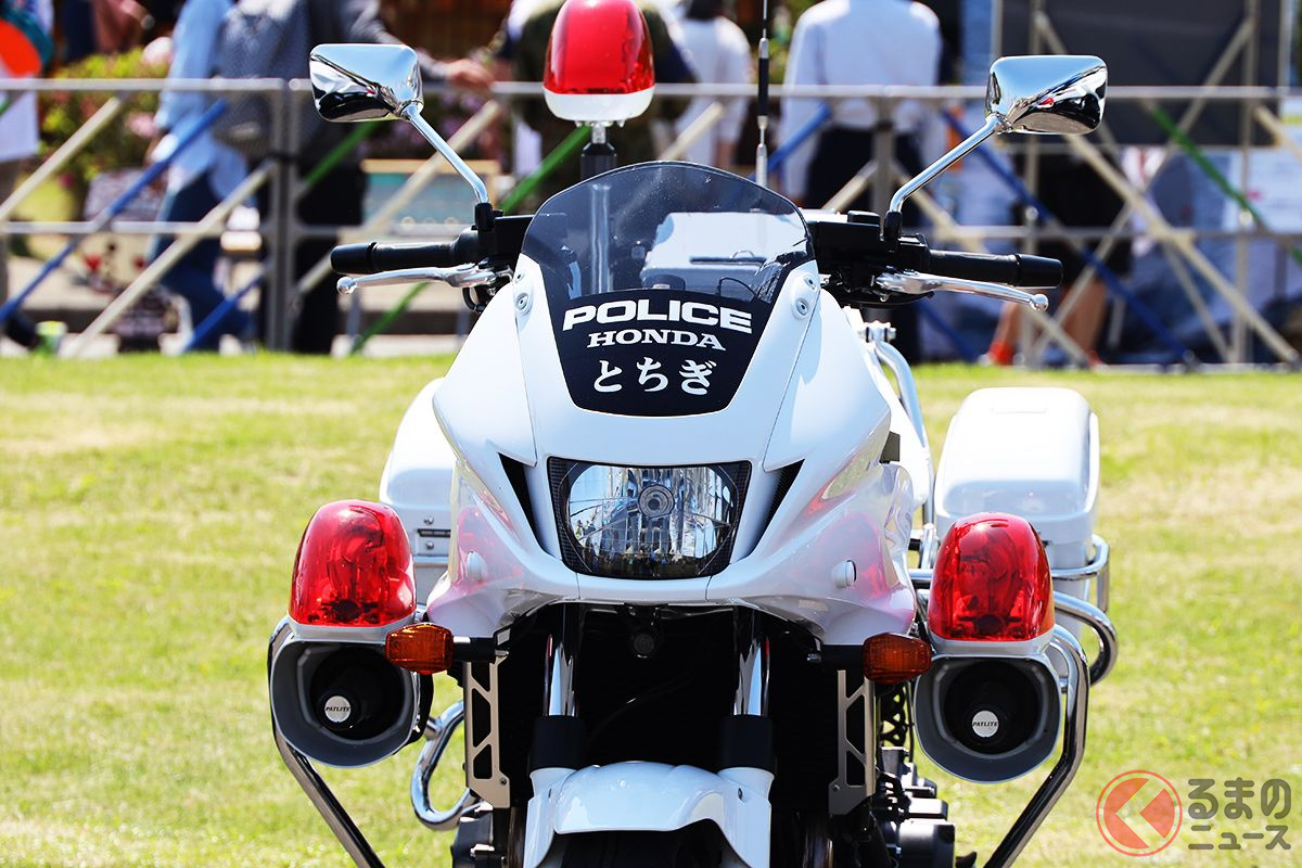 まさに神ワザ炸裂! 栃木県警の白バイ隊員が繰り広げる神ワザがすごかった!