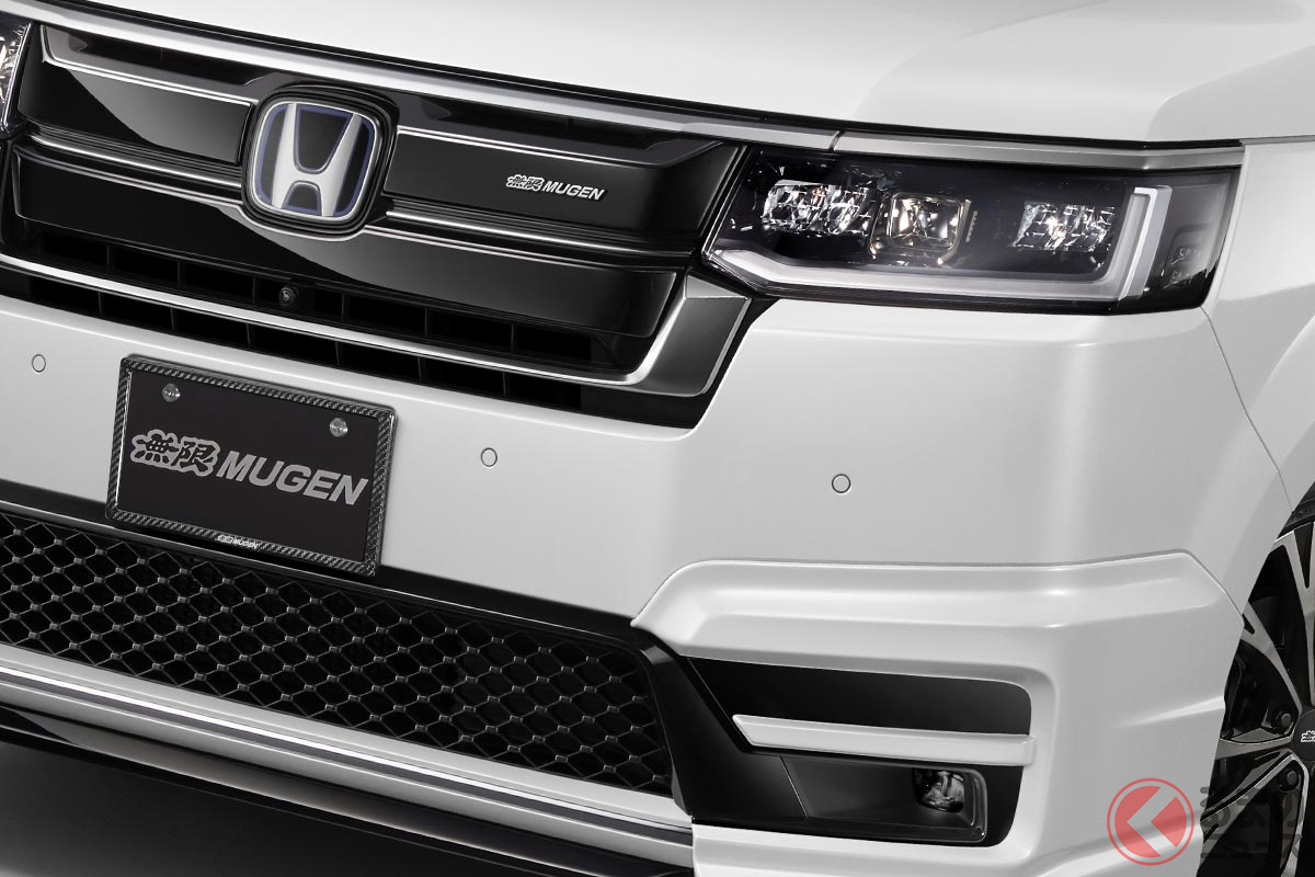 黒パーツが精悍なホンダ新型「ステップワゴン」の無限カスタム