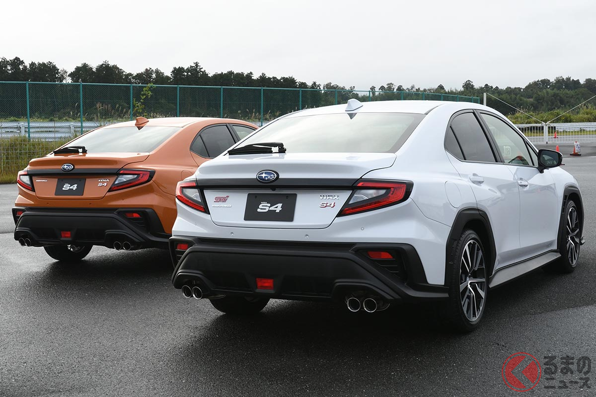 セダンの「WRX S4」にもリヤワイパーが完備される