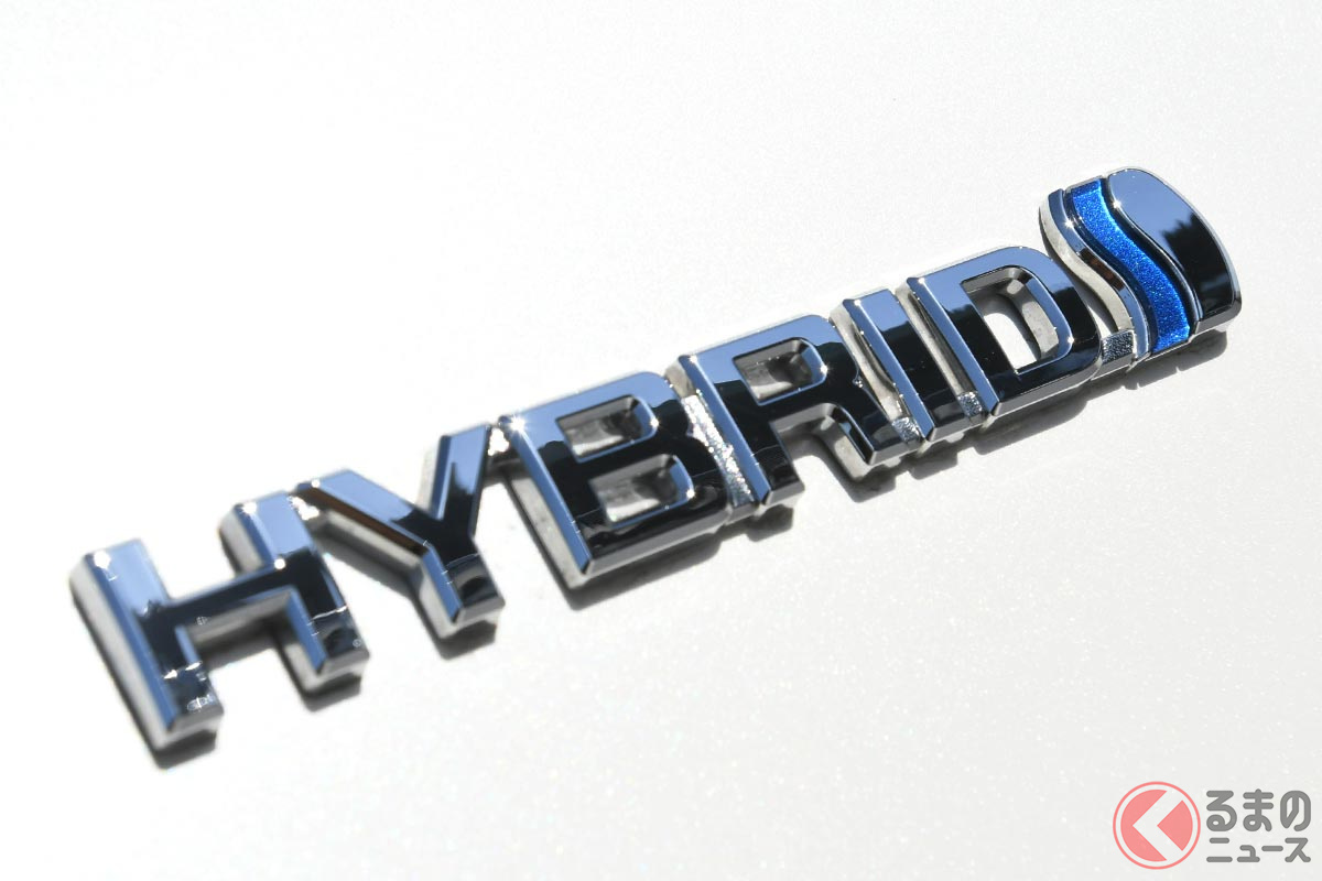 ハイブリッド車のエンブレム