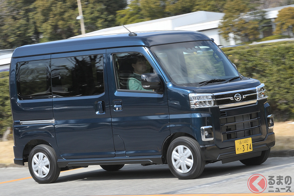 17年ぶりのフルモデルチェンジで、5ナンバー軽ワゴンから4ナンバー軽バンへと変更されたダイハツ 新型「アトレー」