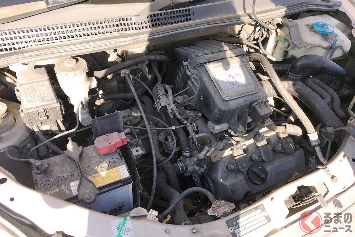 汚れたエンジンルームは水洗いできる