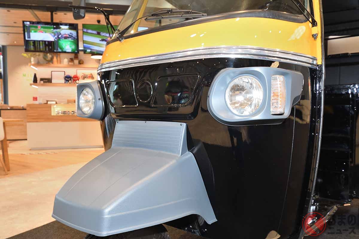 モバイルパワーパックで走る電動三輪タクシー「E-AUTOリキシャ」