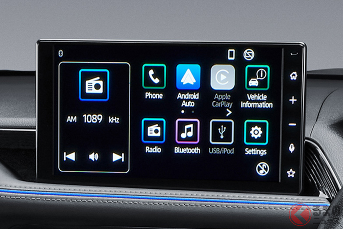 10.1インチの大画面モニターを搭載。スマートフォンでの操作も可能