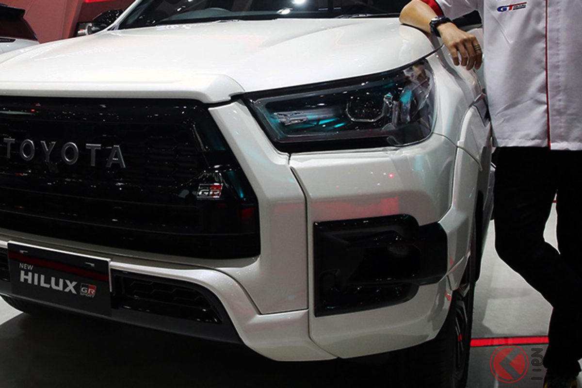 タイで発表されたトヨタ新型「ハイラックスレボ GRスポーツ」2WD仕様