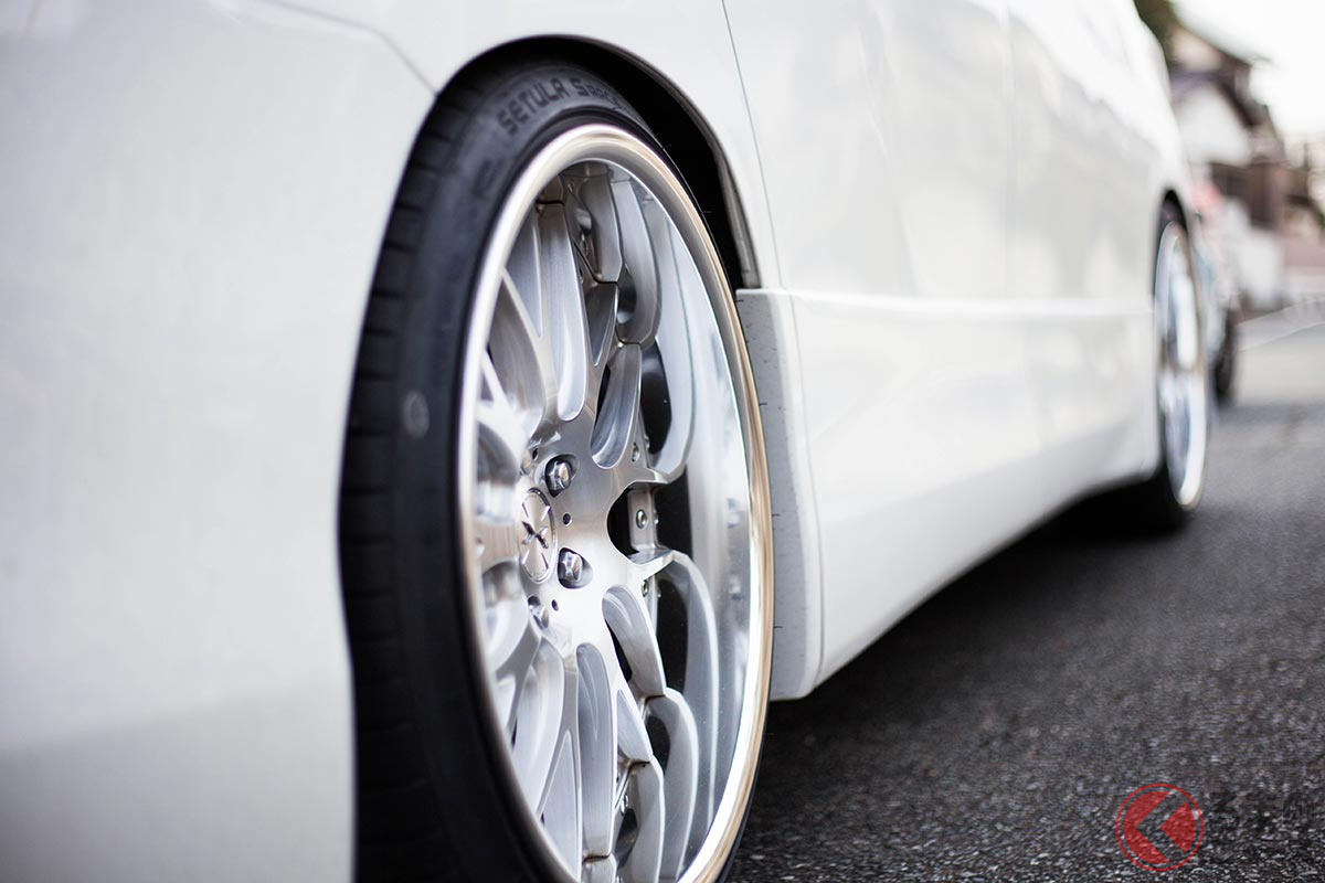 最低地上高は9cm確保されていないと車検に通らない