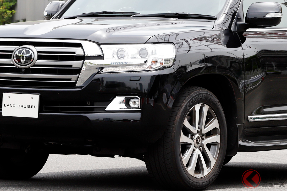 トヨタ「ランドクルーザー(200系)」