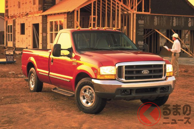 全長6m超えも! 「ゴリマッチョ」すぎる超巨大な「新型車」登場! 「ハイテク機能」満載で運用ラクラクなフォード「スーパーデューティー」米で発表