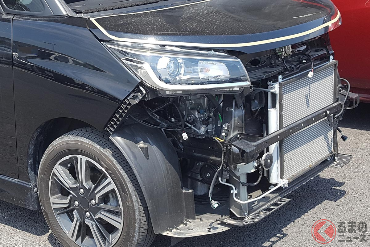 バンパー交換が簡単にできなくなっている