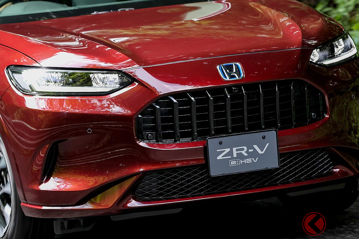 迫力のある縦グリルが特徴的なホンダ新型「ZR-V」