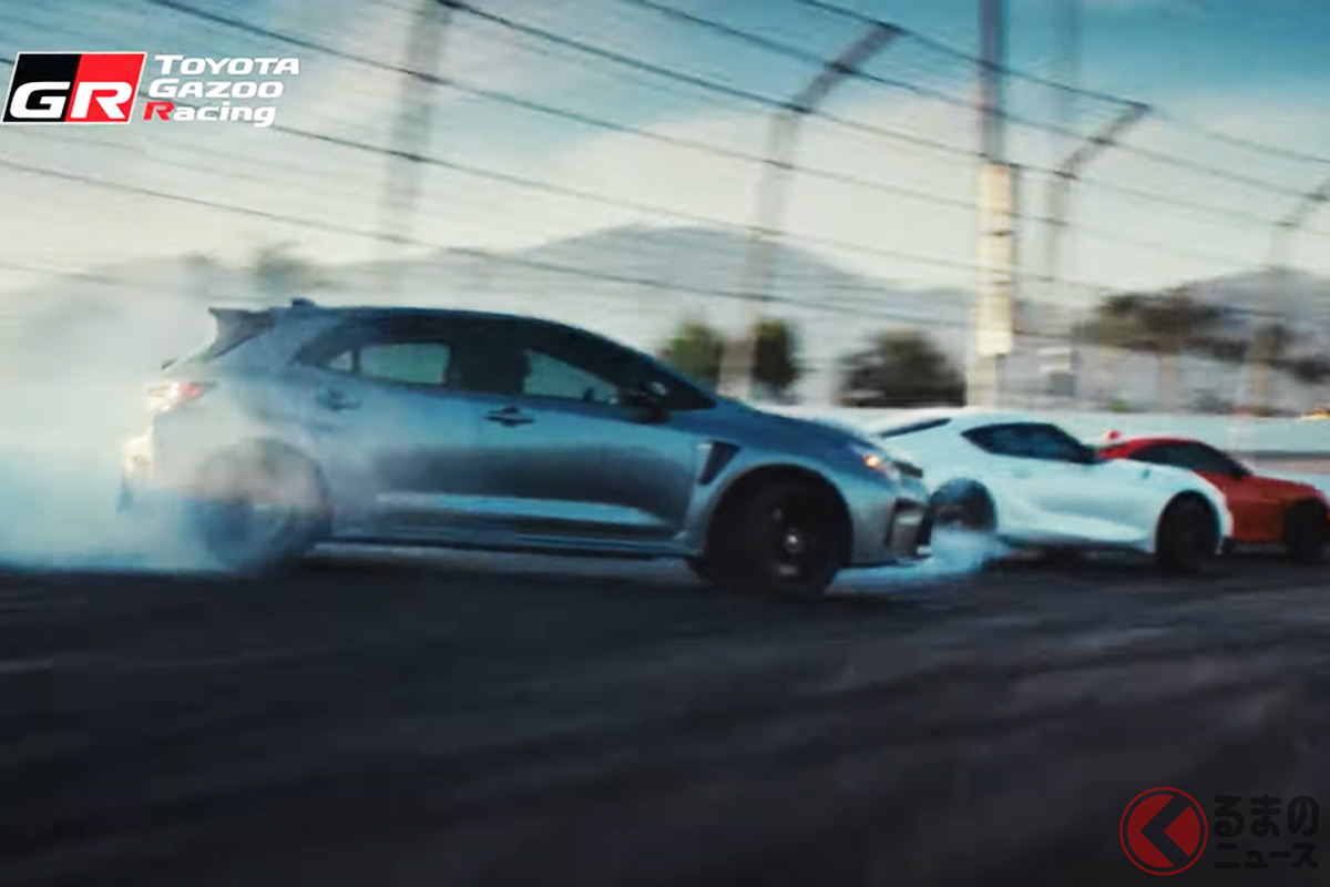 トヨタのGRモデル3車種が並列ドリフトする様子(画像は米国トヨタ公式YouTubeチャンネルより)