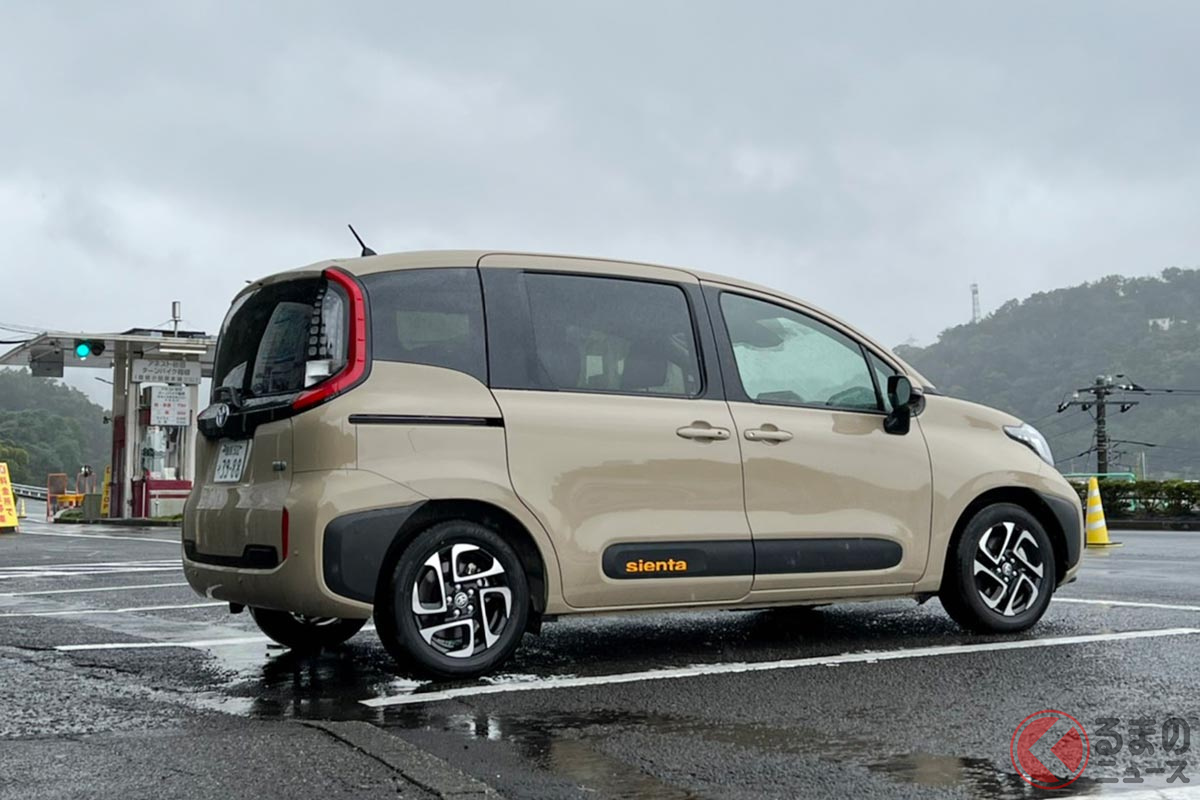 トヨタ新型「シエンタ ハイブリッド」