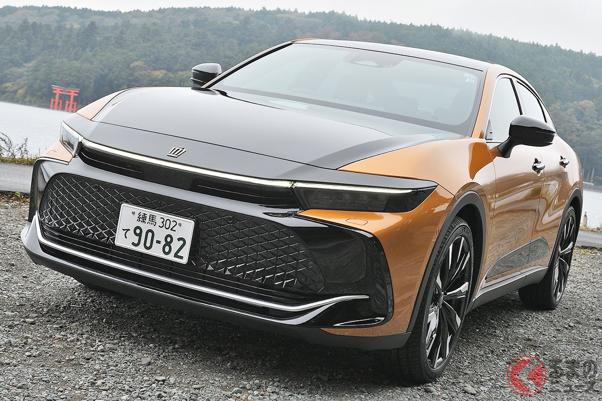 街でみると「インパクト大!」 2022年7月に世界初公開され、9月より先行発売を開始したトヨタ「クラウン」シリーズのトップバッター「クラウン クロスオーバー」