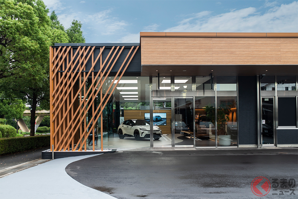 全シリーズを展示する旗艦店「THE CROWN(ザ・クラウン)」店舗(「THE CROWN」横浜都筑)