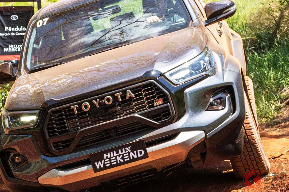 トヨタ新型「ハイラックスGRスポーツ」