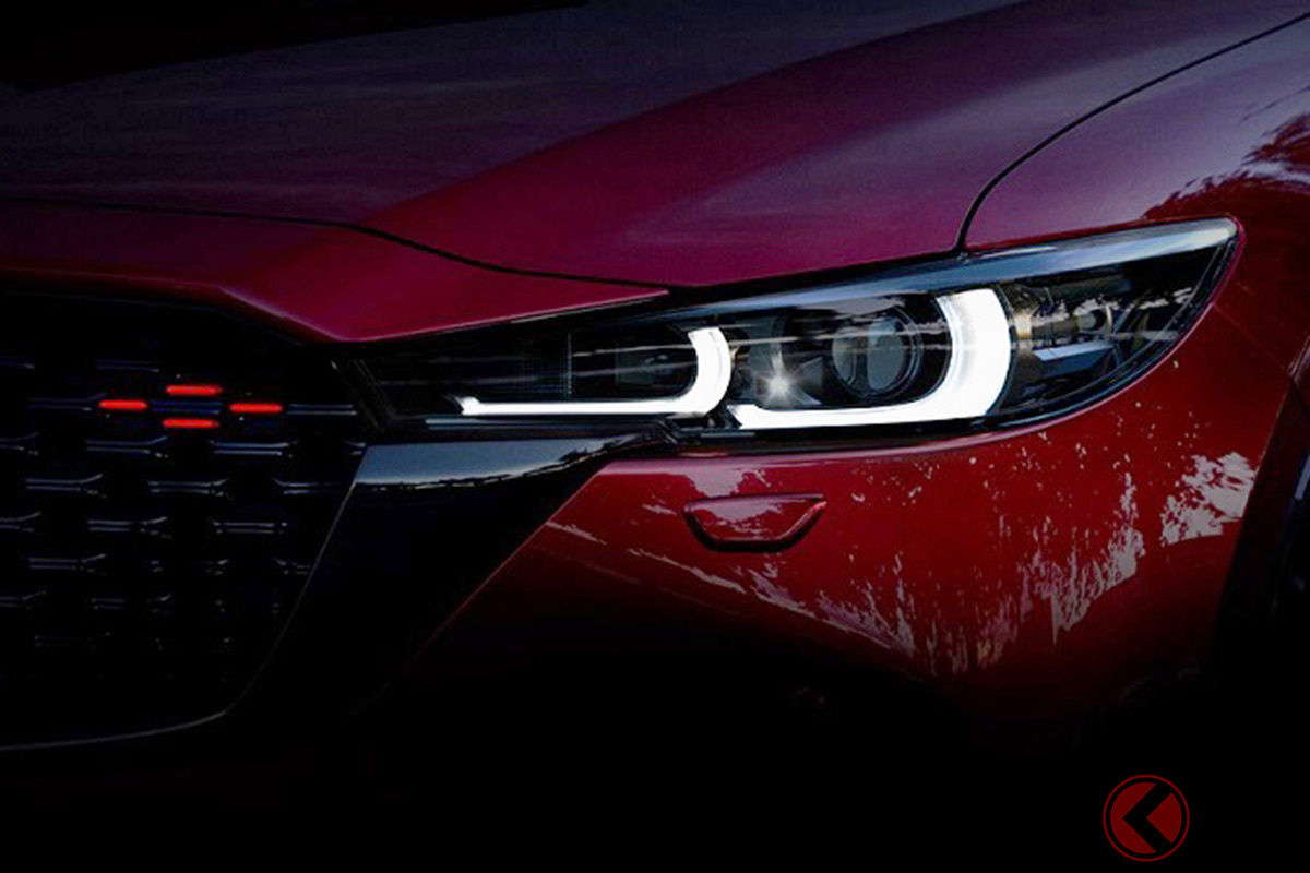 ティザーサイトでお披露目された「CX-5」の新たなヘッドライト(海外仕様)