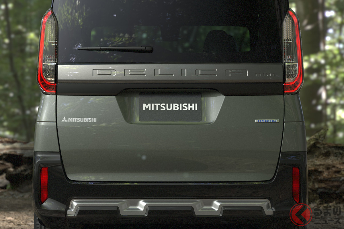 三菱が2023年初夏に発売予定の新型軽スーパーハイトワゴン「デリカミニ」のテールゲート・リアガーニッシュ