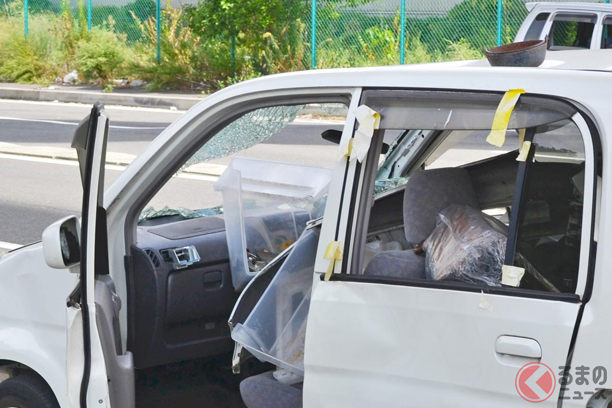 車上荒らしにあったクルマ