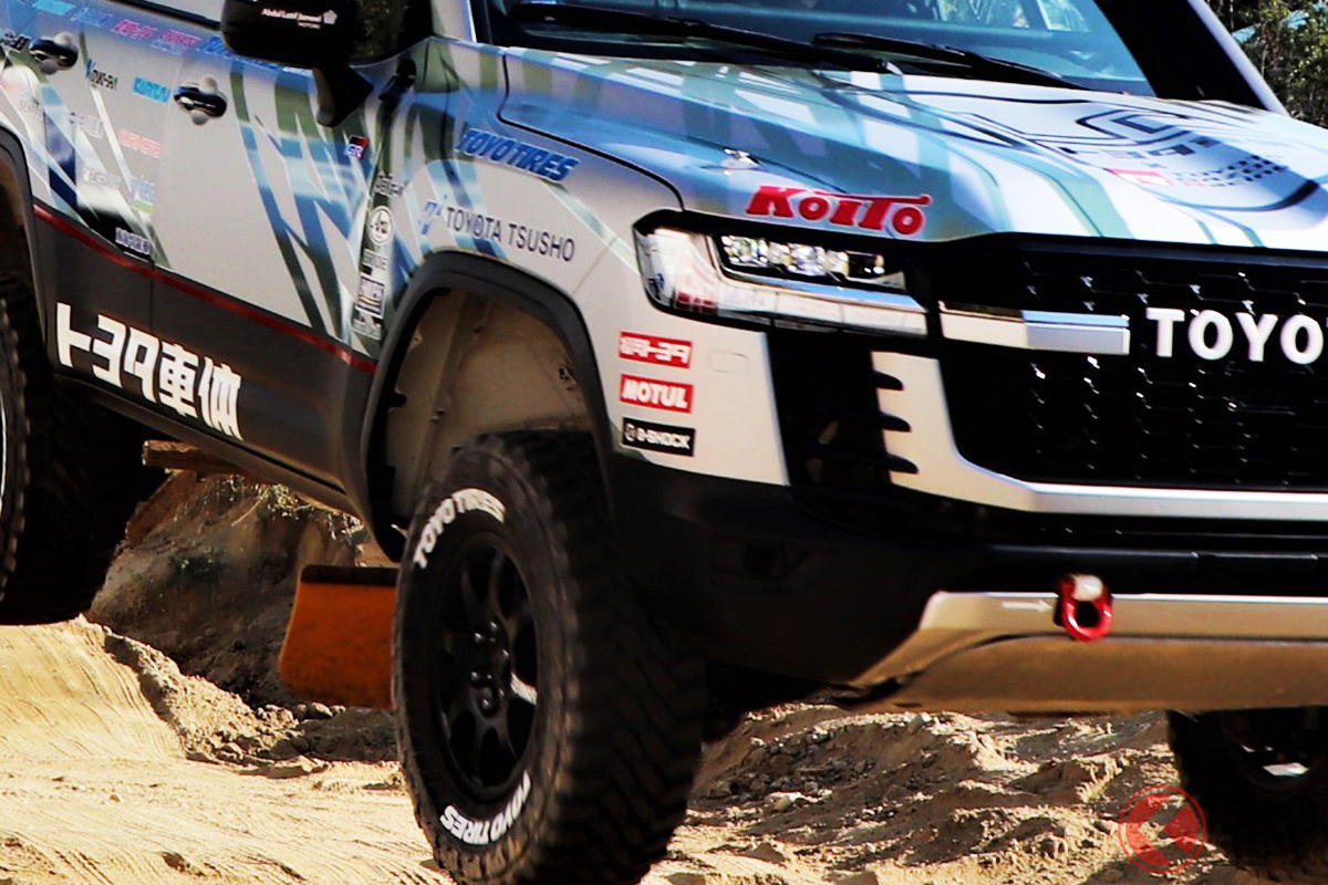 TLCの「ランドクルーザー」300系(ダカールラリー2023仕様)