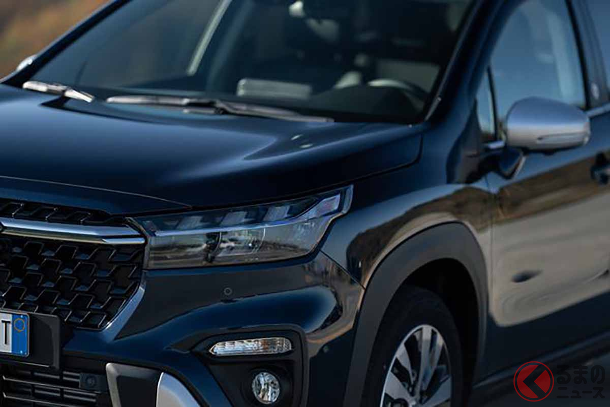 スズキ「SクロスハイブリッドYORU」